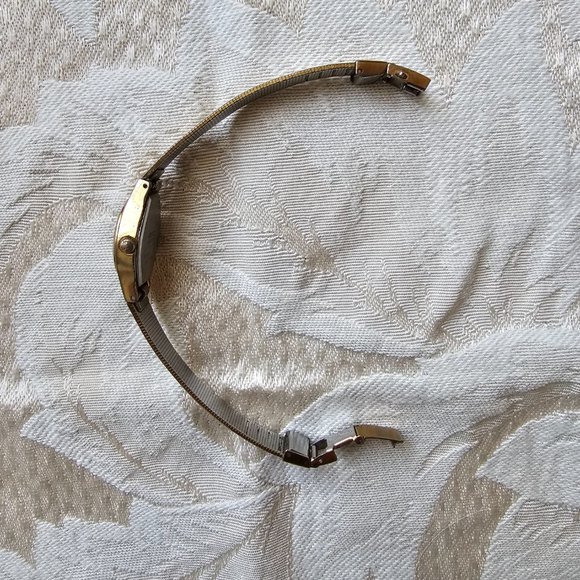 Seiko Quartz Dainty Black and Gold tone Watch - Picture 15 of 16